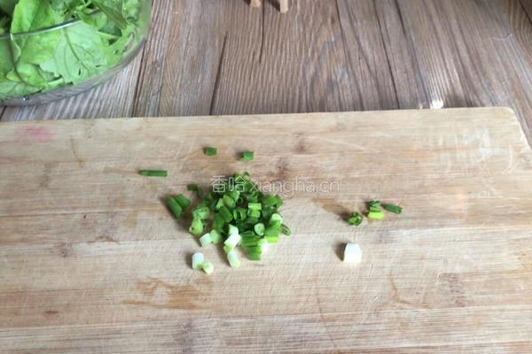 豆腐枸杞萝卜苗汤的做法图解3