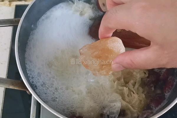 红枣银耳莲子羹的做法图解6