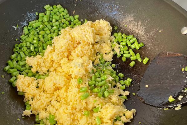 豆角蛋炒饭的做法图解15