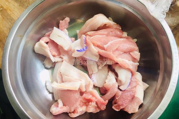 粉蒸肉的做法图解2