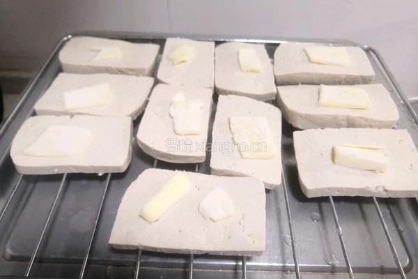 烤箱黄油豆腐的做法图解2