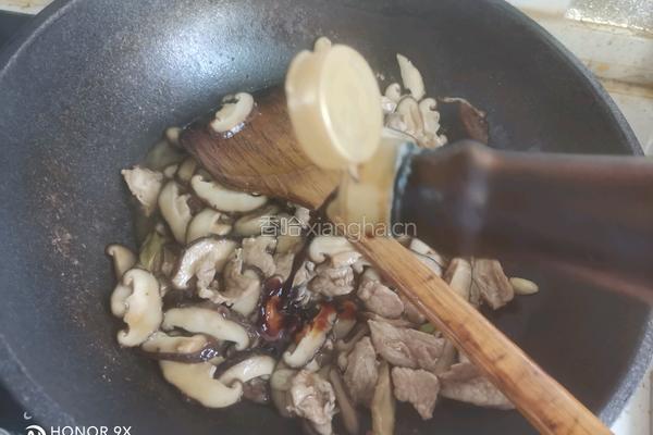 香菇炒肉片的做法图解12