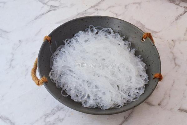 凉拌粉丝的做法图解5