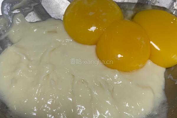 戚风蛋糕（低糖低油不裂不塌）的做法图解3