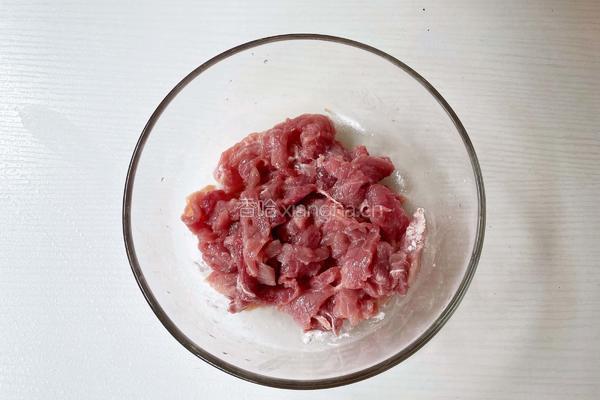 丝瓜肉片的做法图解3