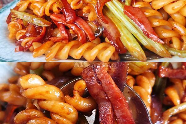 中西合璧低脂低卡｜5分钟酸甜咸香炒意粉 深夜食堂风的做法图解13