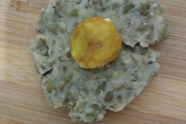 蛋黄酥的做法图解7