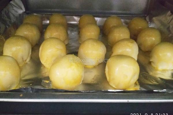 蛋黄酥的做法图解15