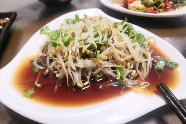凉拌绿豆芽的做法图解5