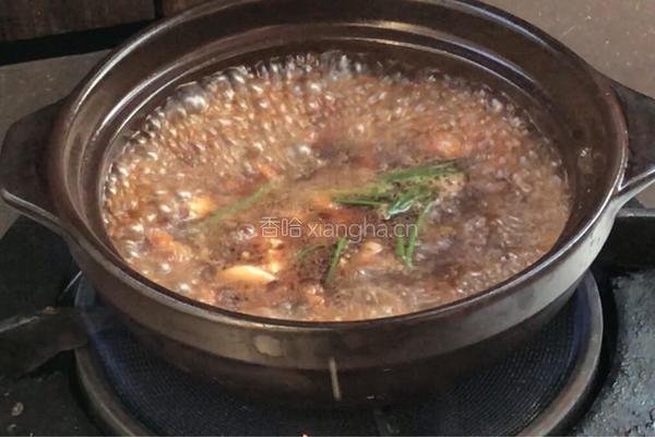 香菇冬笋肉片煲的做法图解11