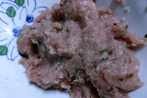 雪花肉沫腐皮卷的做法图解2