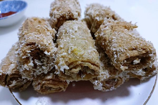 雪花肉沫腐皮卷的做法图解12