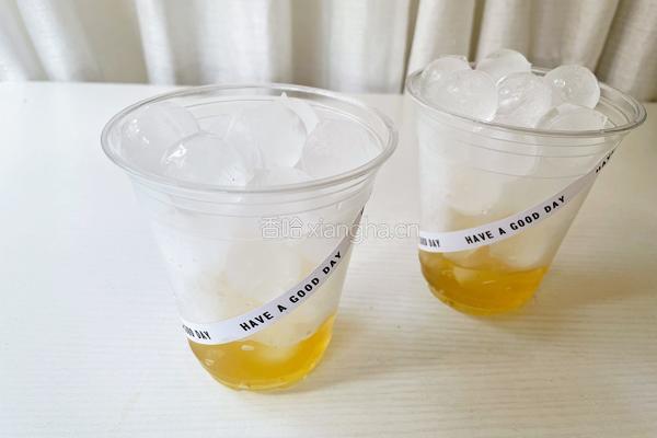 雪梨桂花金橘生椰拿铁的做法图解10