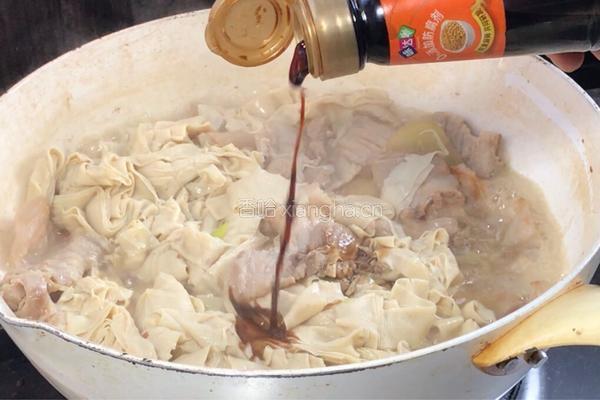 五花肉焖豆腐皮的做法图解10
