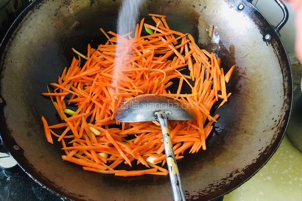 胡萝卜丝炒豆干的做法图解5