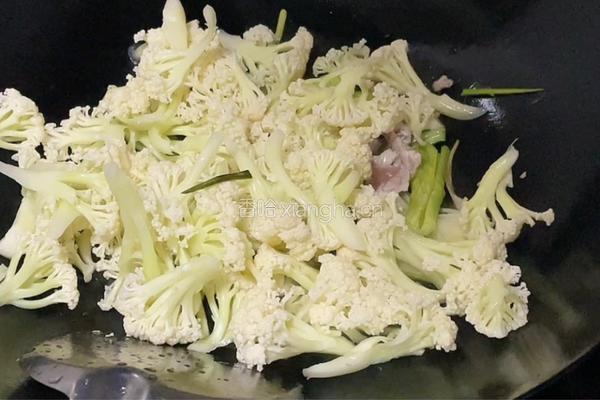肉片炒花菜的做法图解5