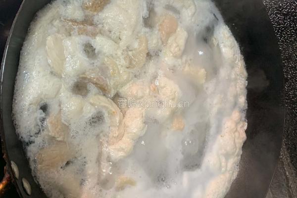 土豆豆角炖猪肉块的做法图解6