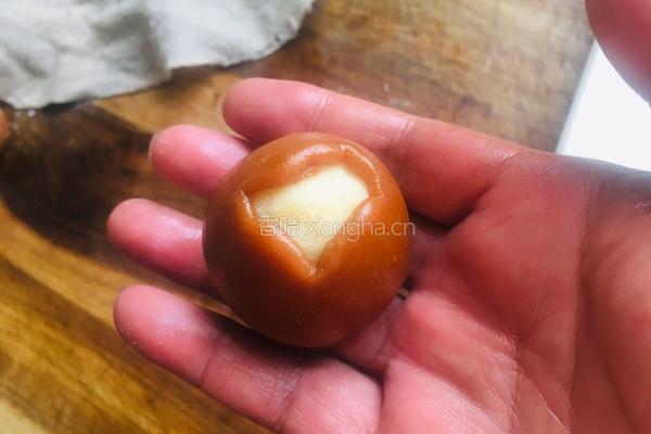 广式绿豆沙月饼的做法图解5