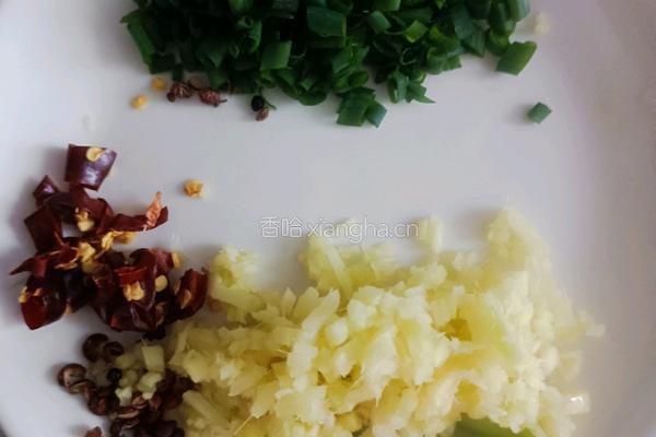 麻婆豆腐的做法图解1