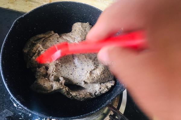 蜂蜜黑豆沙月饼的做法图解6