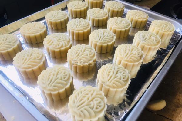 蜂蜜黑豆沙月饼的做法图解9