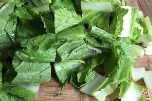 金针菇炒白菜的做法图解2