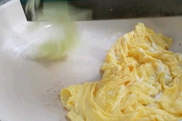 菠菜炒鸡蛋的做法图解4