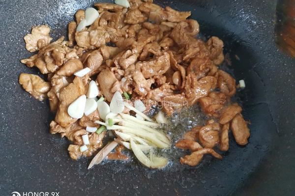 小炒鸡胸肉的做法图解7