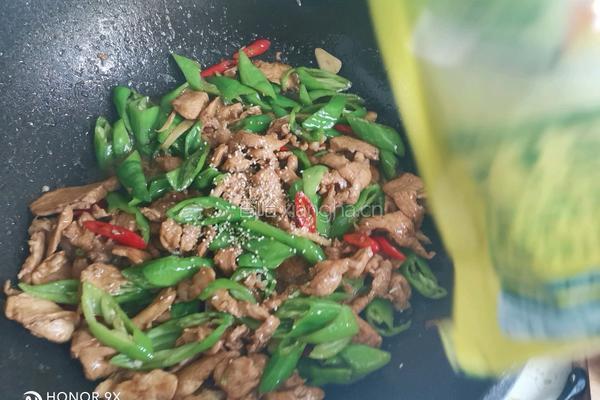 小炒鸡胸肉的做法图解10