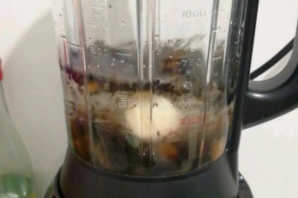 黑芝麻核桃山药饮的做法图解3