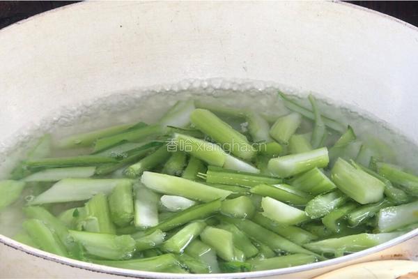 菜心梗炒肉的做法图解13