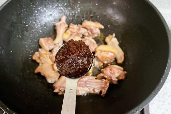 香菇烧鸭肉的做法图解7