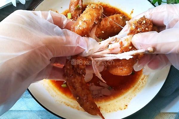 电饭锅焖鸡翅的做法图解11
