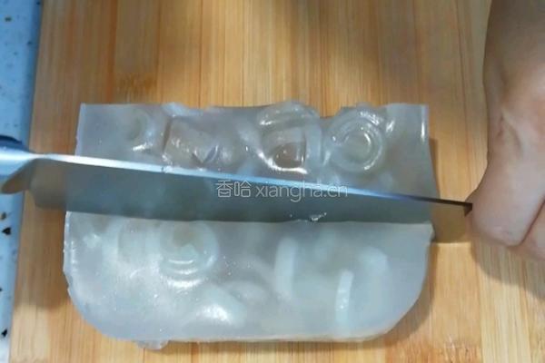 肉皮冻的做法图解8