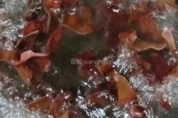 凉拌腐竹西芹的做法图解11