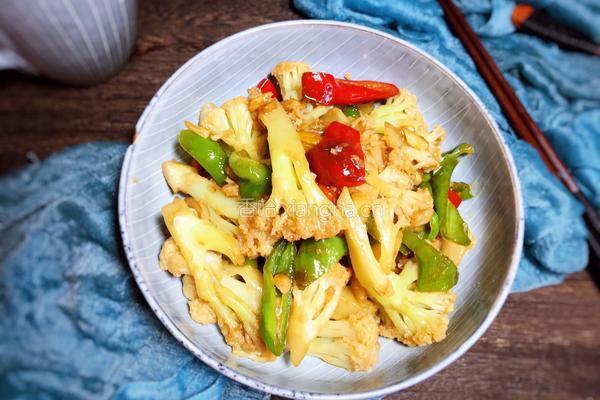 青椒炒花菜的做法图解13