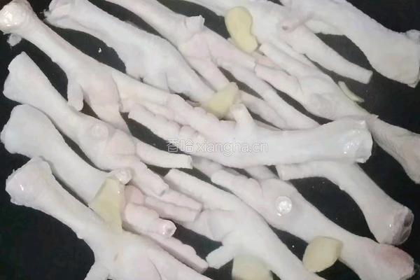 红烧鸡爪的做法图解3