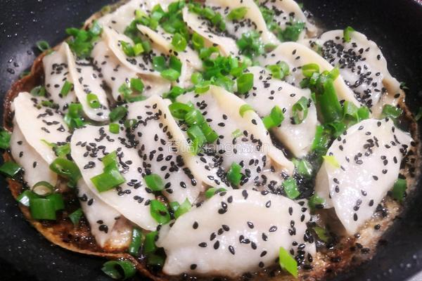 青白萝卜肉馅 锅贴饺的做法图解20