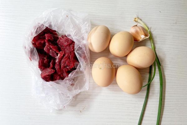 滑蛋牛肉的做法图解1