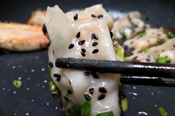 青白萝卜肉馅 锅贴饺的做法图解1