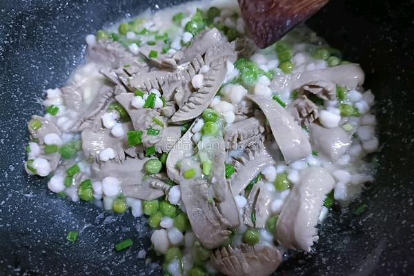 豌豆炒虾腰的做法图解13