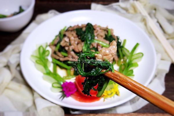 茼蒿炒肉丝的做法图解12