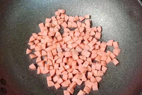 毛豆米炒火腿肠的做法图解6