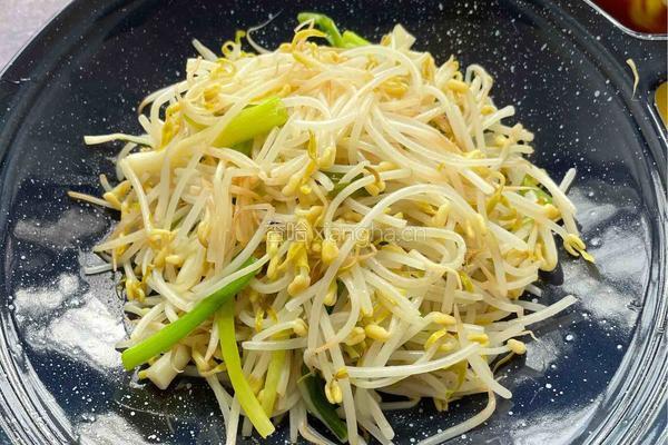 清炒绿豆芽的做法图解10