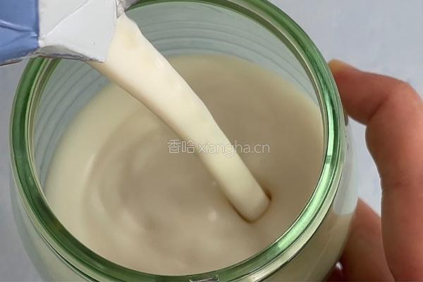 椰香抹茶酸奶的做法图解2