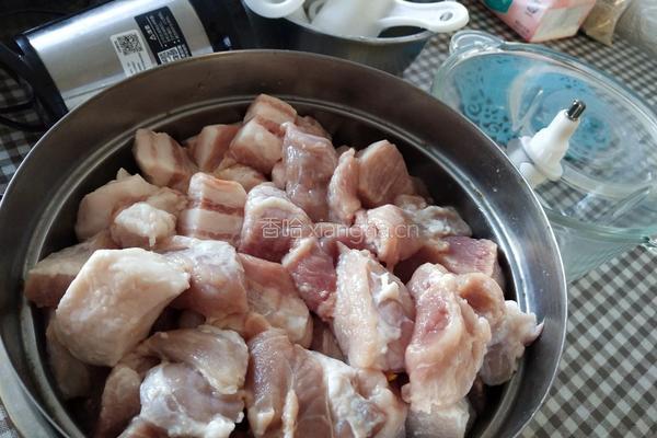 脆皮香肠的做法图解1