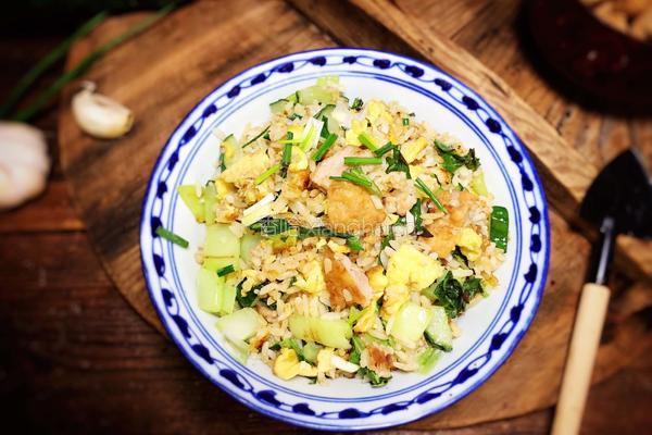 黄瓜蛋炒饭的做法图解14