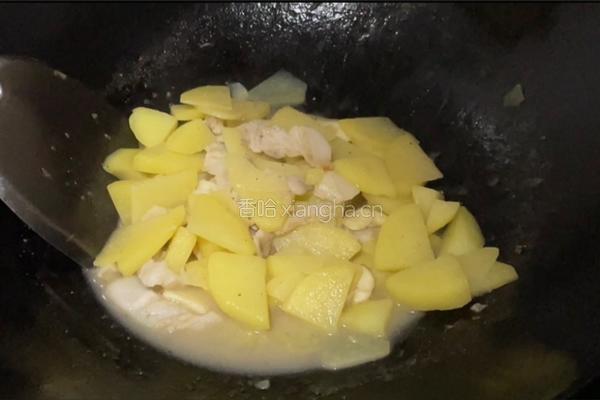 土豆烧五花肉的做法图解8