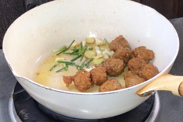 小白菜烧肉圆子的做法图解4