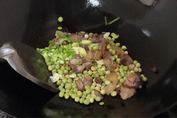 腊肠炒豌豆的做法图解5